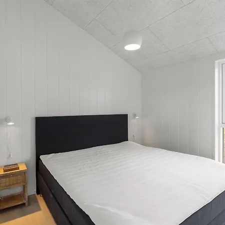 Junis - 900m From The Sea By Interhome *
